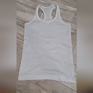 Lululemon swiftly tech tank 4